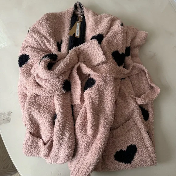 SKIMS Pink Heart Pattern Plush Robe - Picture 1 of 3